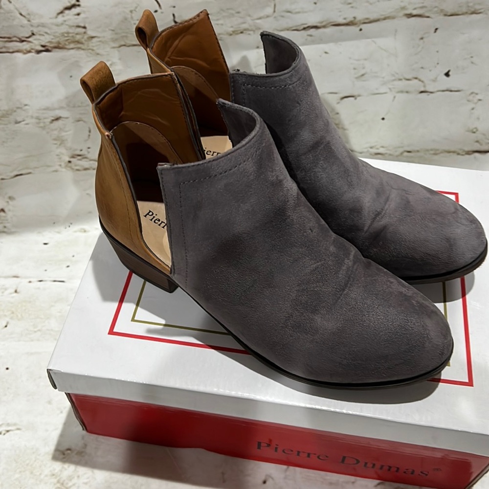 Pierre Dumas two-Toned Bootie